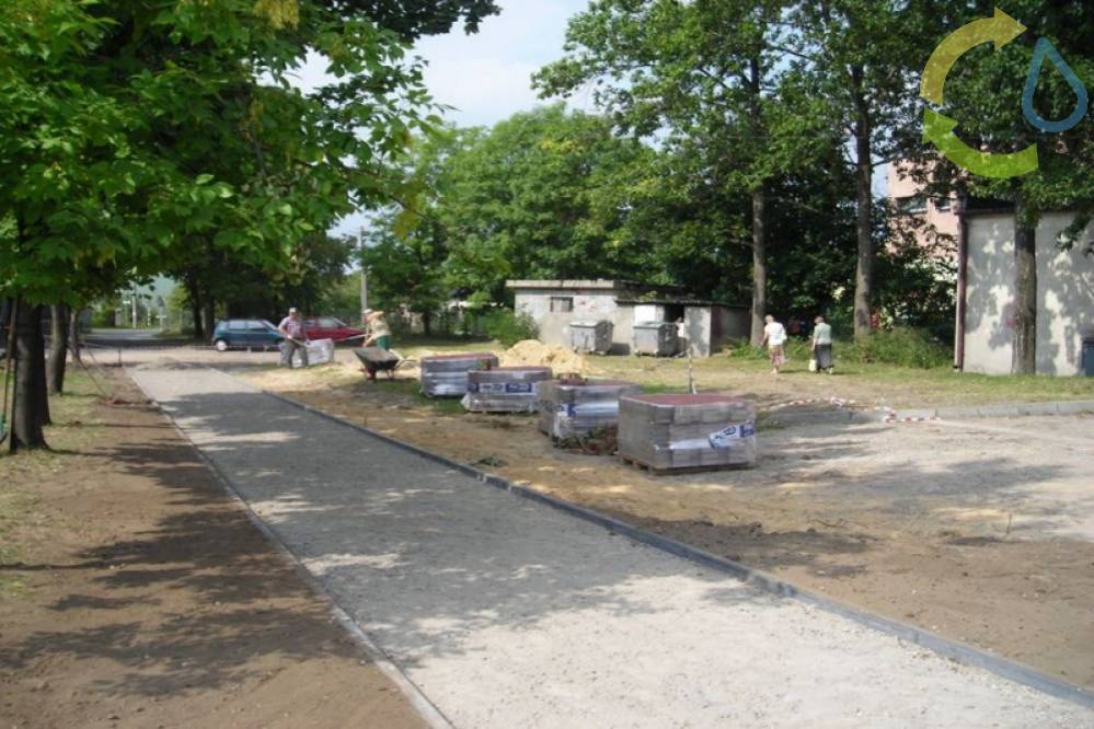 Zdjęcie: Budujemy chodnik-Ogrodzieniec, Plac Wolności